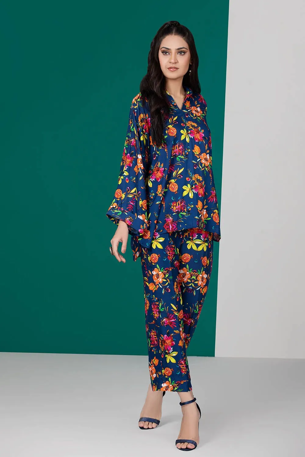 Gul Ahmed Charcoal Collection – 2PC Linen Digital Printed Suit VT-22006