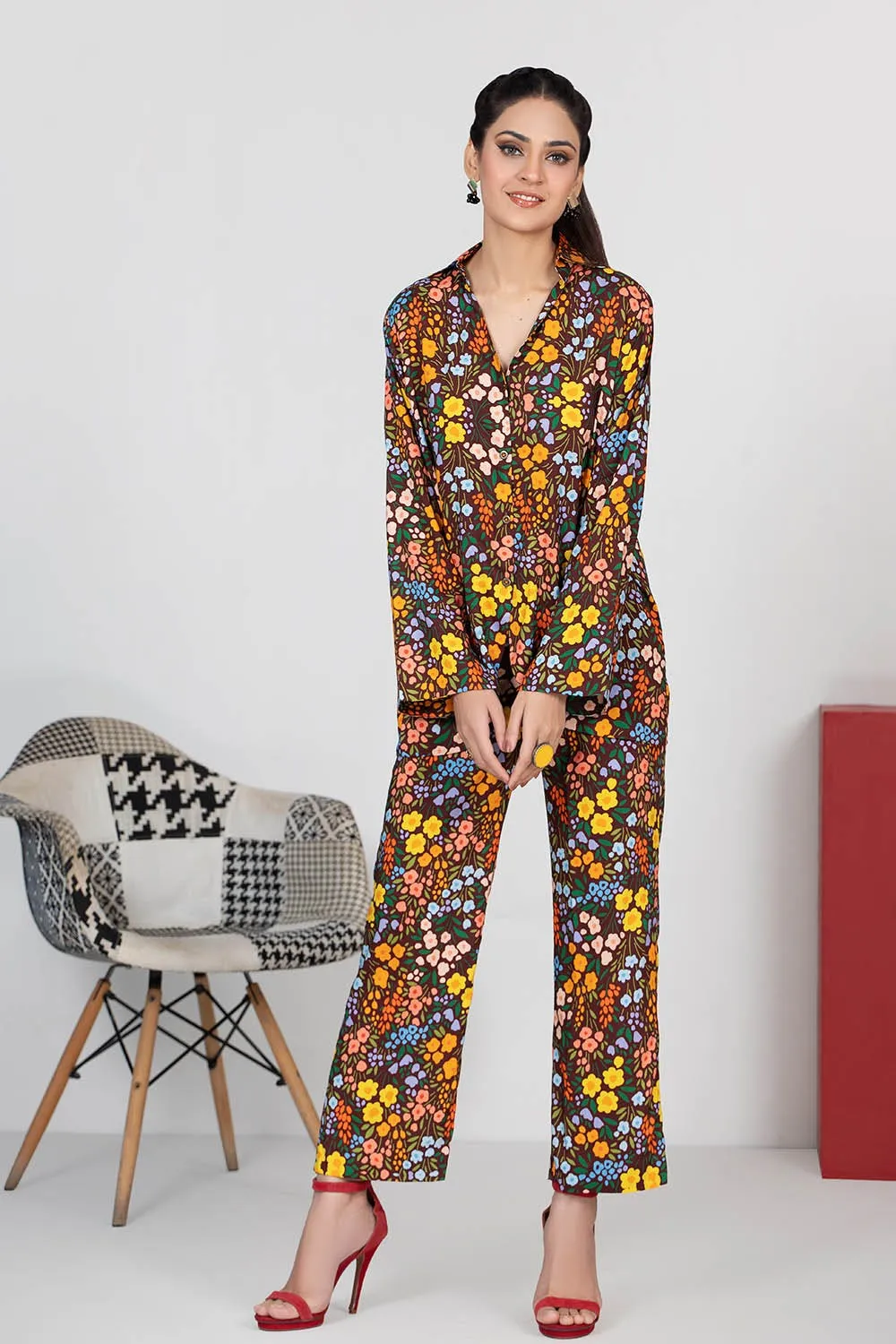 Gul Ahmed  Charcoal Collection – 2PC Linen Digital Printed Suit VT-22013