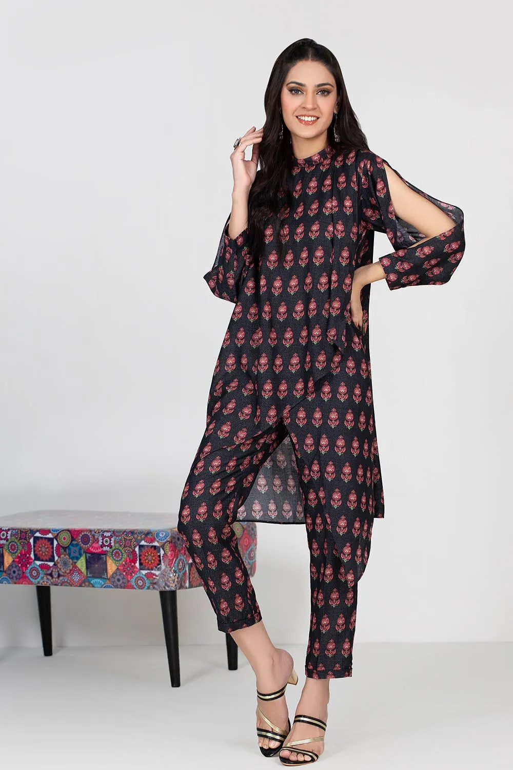 Gul Ahmed Winter Charcoal Collection – 2PC Linen Karandi Digital Printed Suit WT-22004